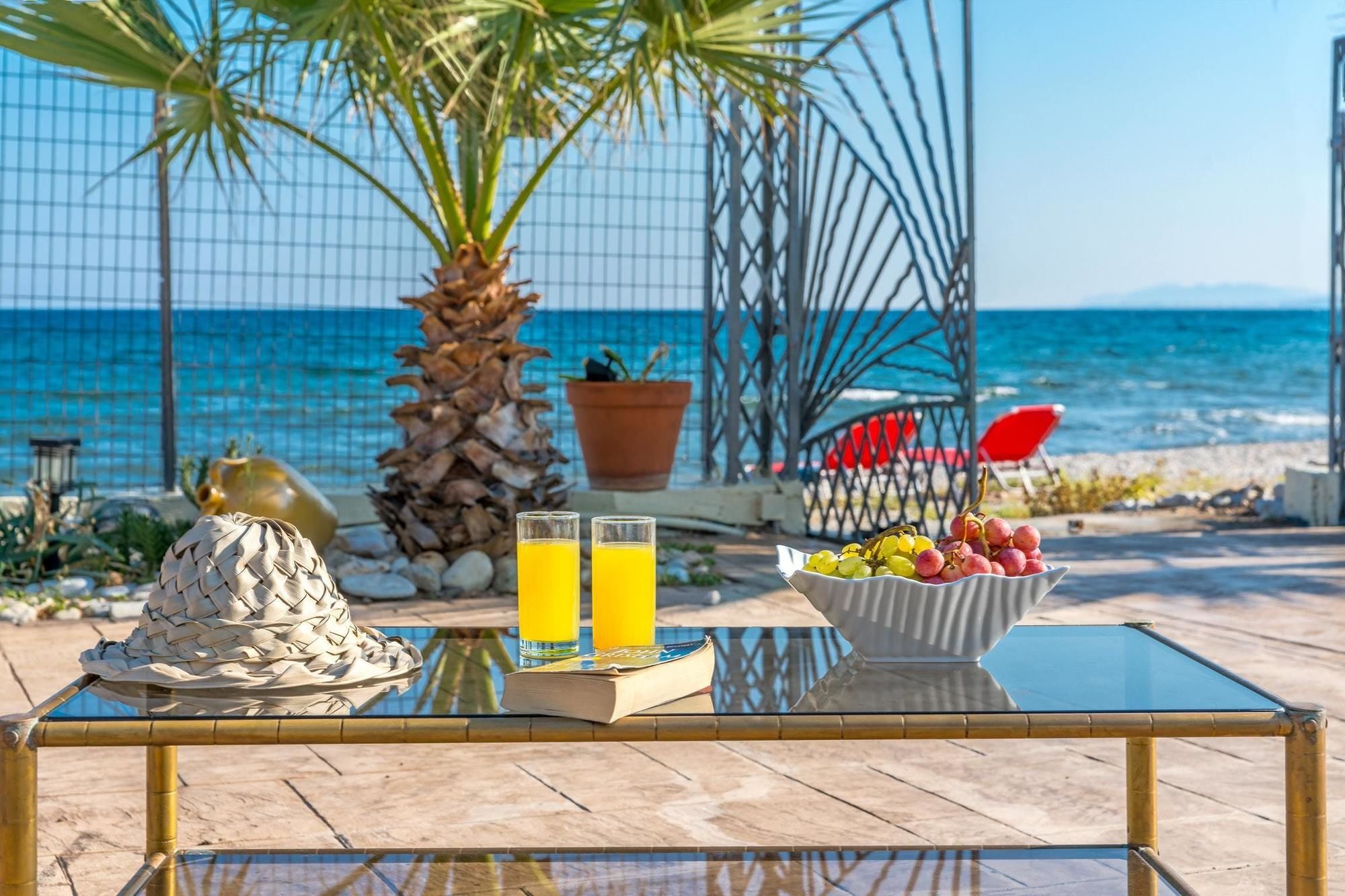Maria'S Seaside Villa - House With 3 Rooms In Marathon, With Wonderful Eksteriør bilde